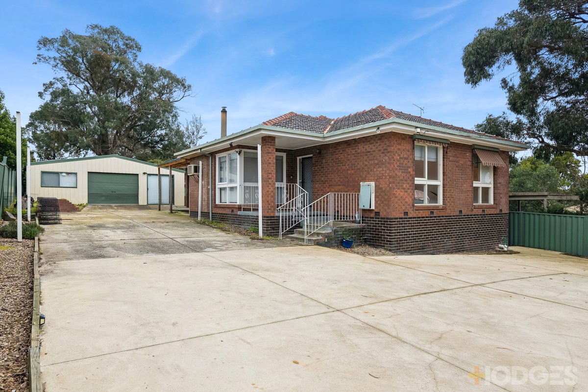 9 Lyn Court Wandong - 3 bedroom property