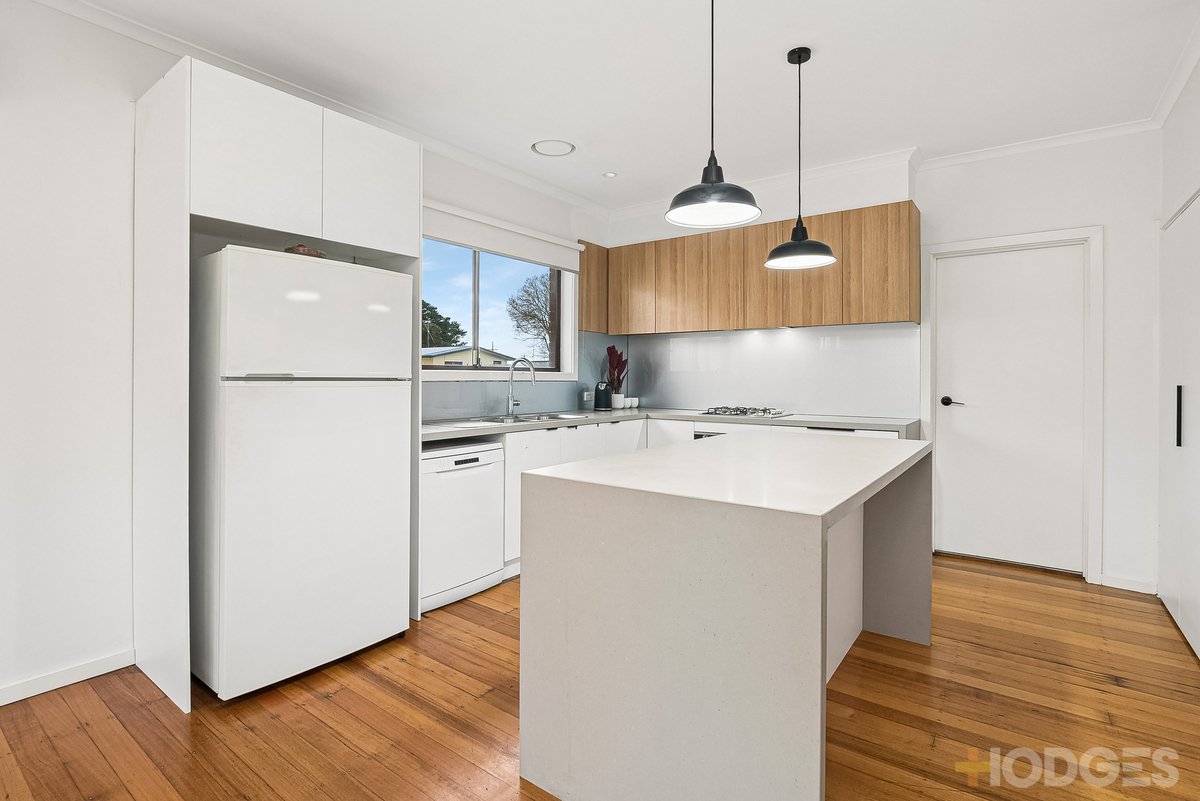 9 Lyn Court Wandong - Residential for sale