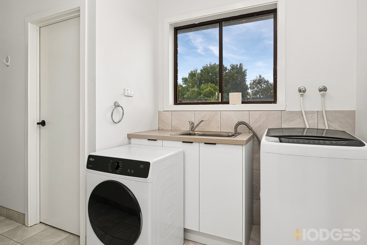 9 Lyn Court Wandong - Residential for sale