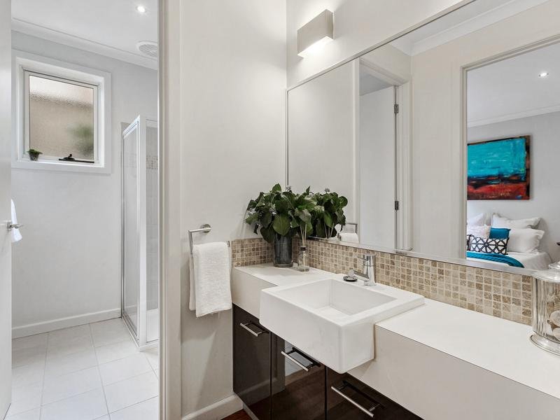 9 Lyric Street MARIBYRNONG - Residential for sale