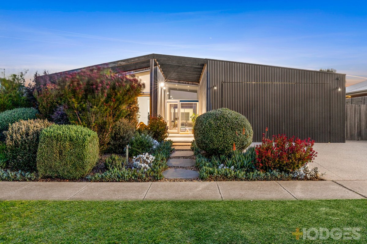 9 Marmion Circuit Ocean Grove - 4 bedroom property
