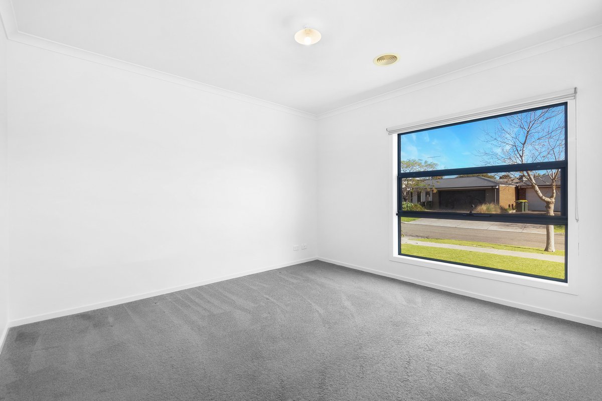 9 Mistybrook Pl  Armstrong Creek - Residential for lease