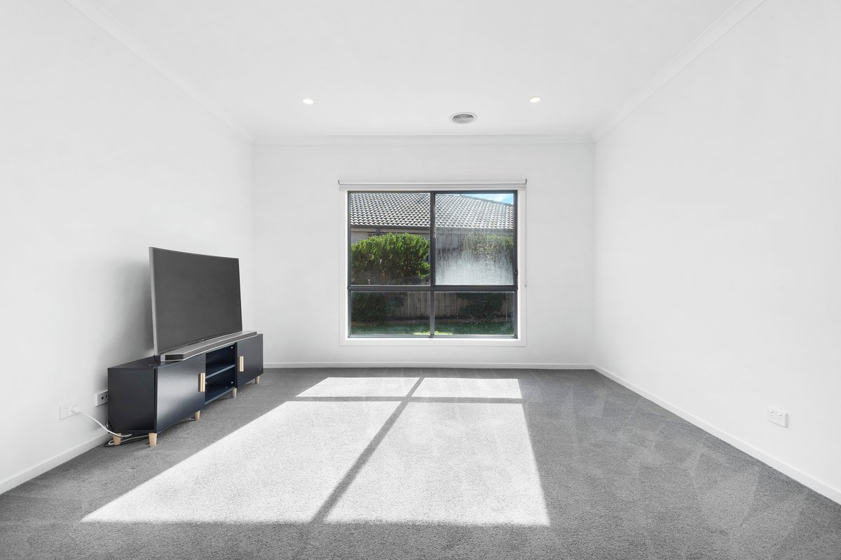 9 Mistybrook Pl  Armstrong Creek - Residential for lease