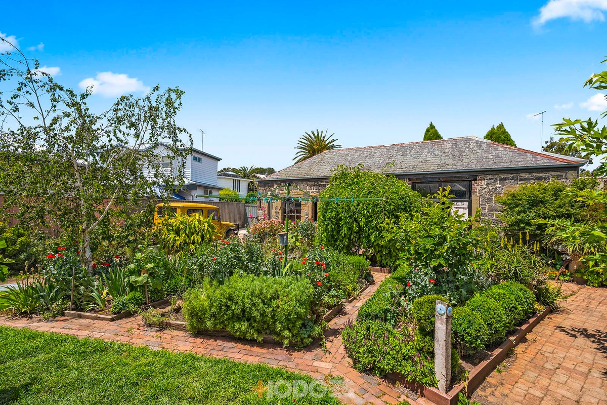 9 Pevensey Crescent Geelong - Residential for sale