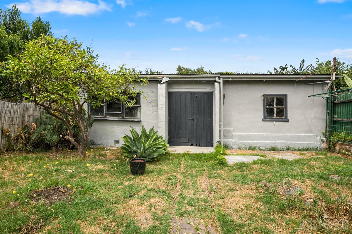9 Pole Street Seddon - Residential for sale