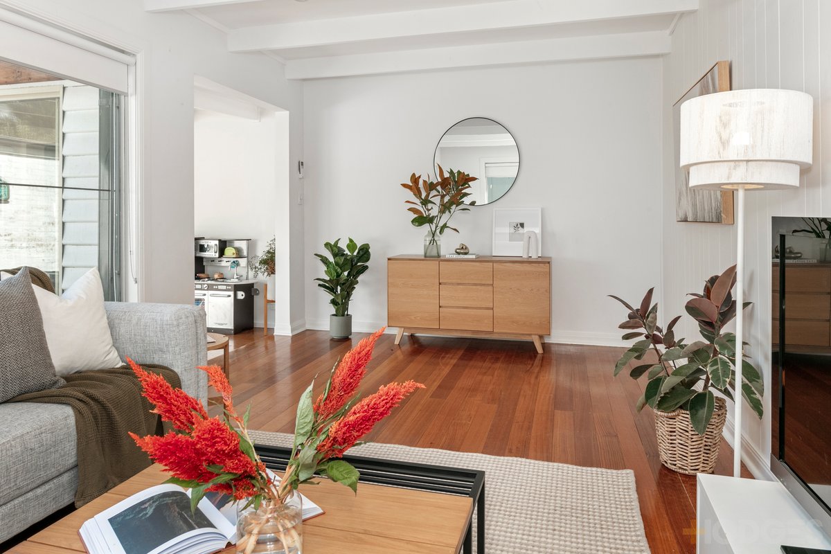 9 Stuart Avenue Cheltenham - Residential for sale