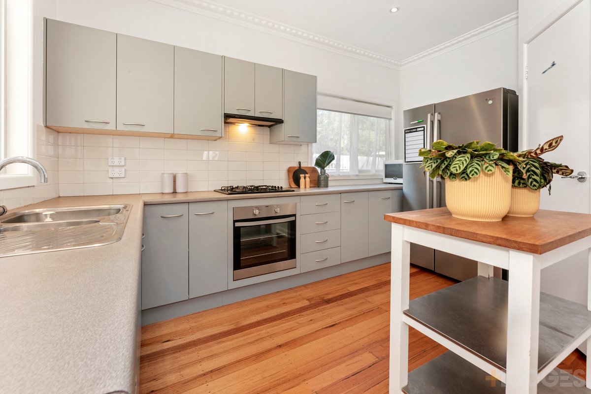 9 Stuart Avenue Cheltenham - Residential for sale