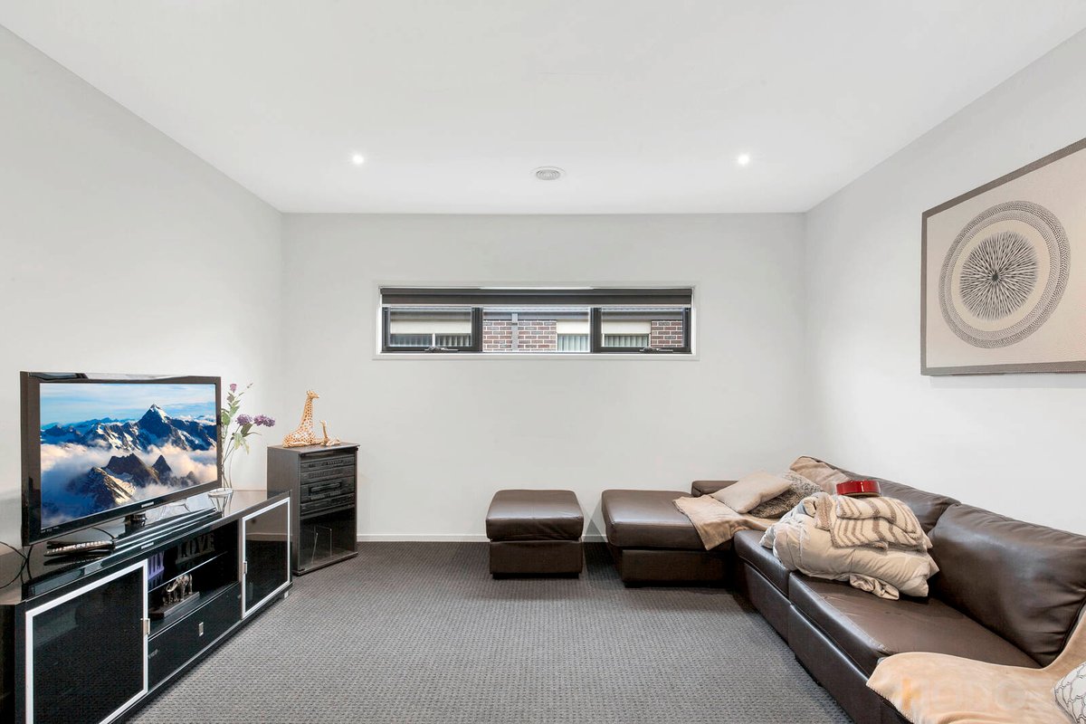 9 Sulfaro Drive Werribee - Residential for sale