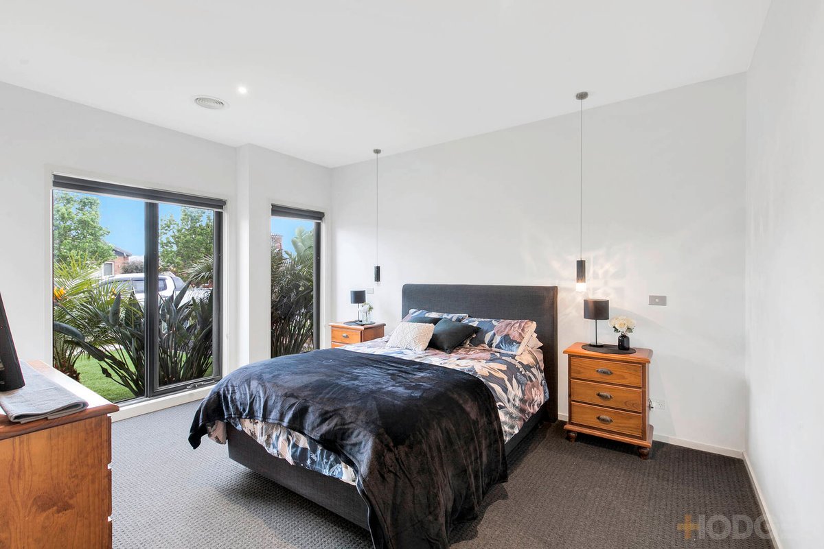 9 Sulfaro Drive Werribee - Residential for sale
