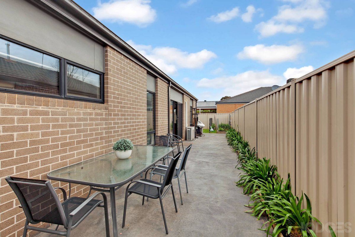 9 Sulfaro Drive Werribee - Residential for sale