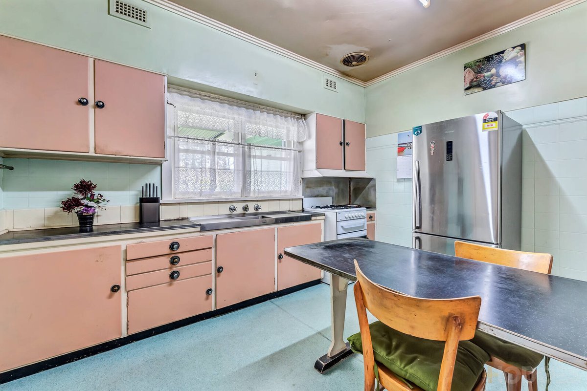 9 Vialls Avenue Parkdale - Residential for sale