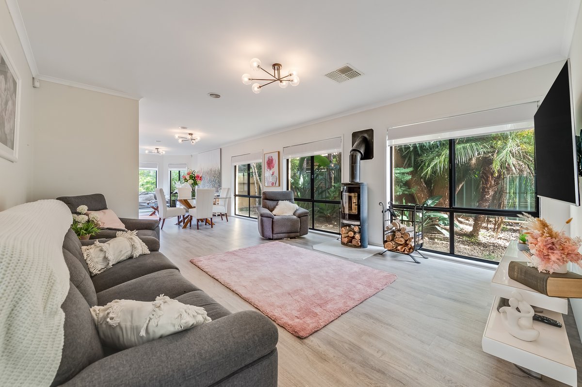 9 Whitmore Place Wyndham Vale - Residential for sale