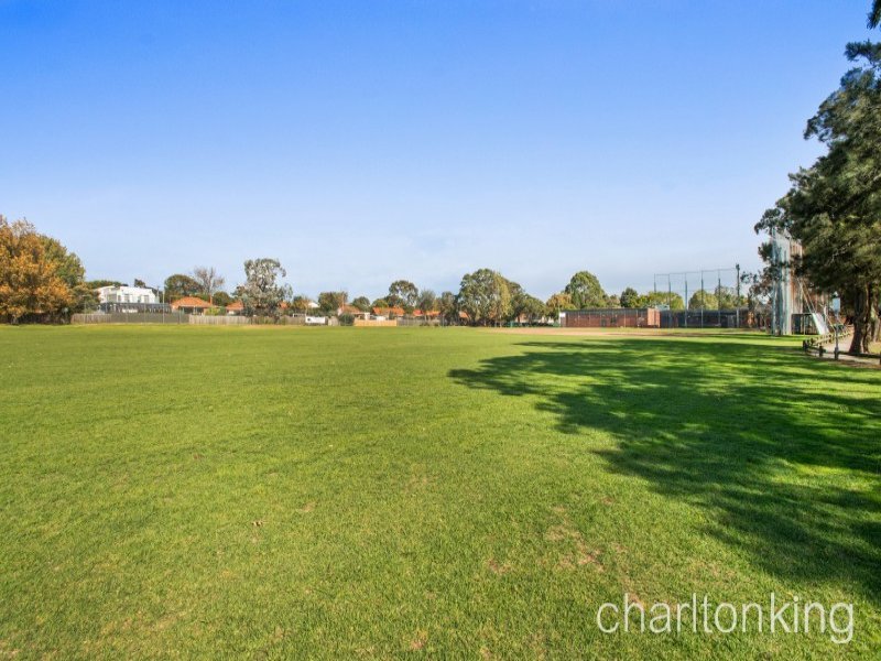 9 Widdop Crescent HAMPTON EAST - Residential for sale