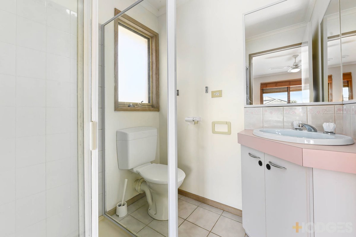 9 Willora Crescent Cranbourne West - Residential for sale