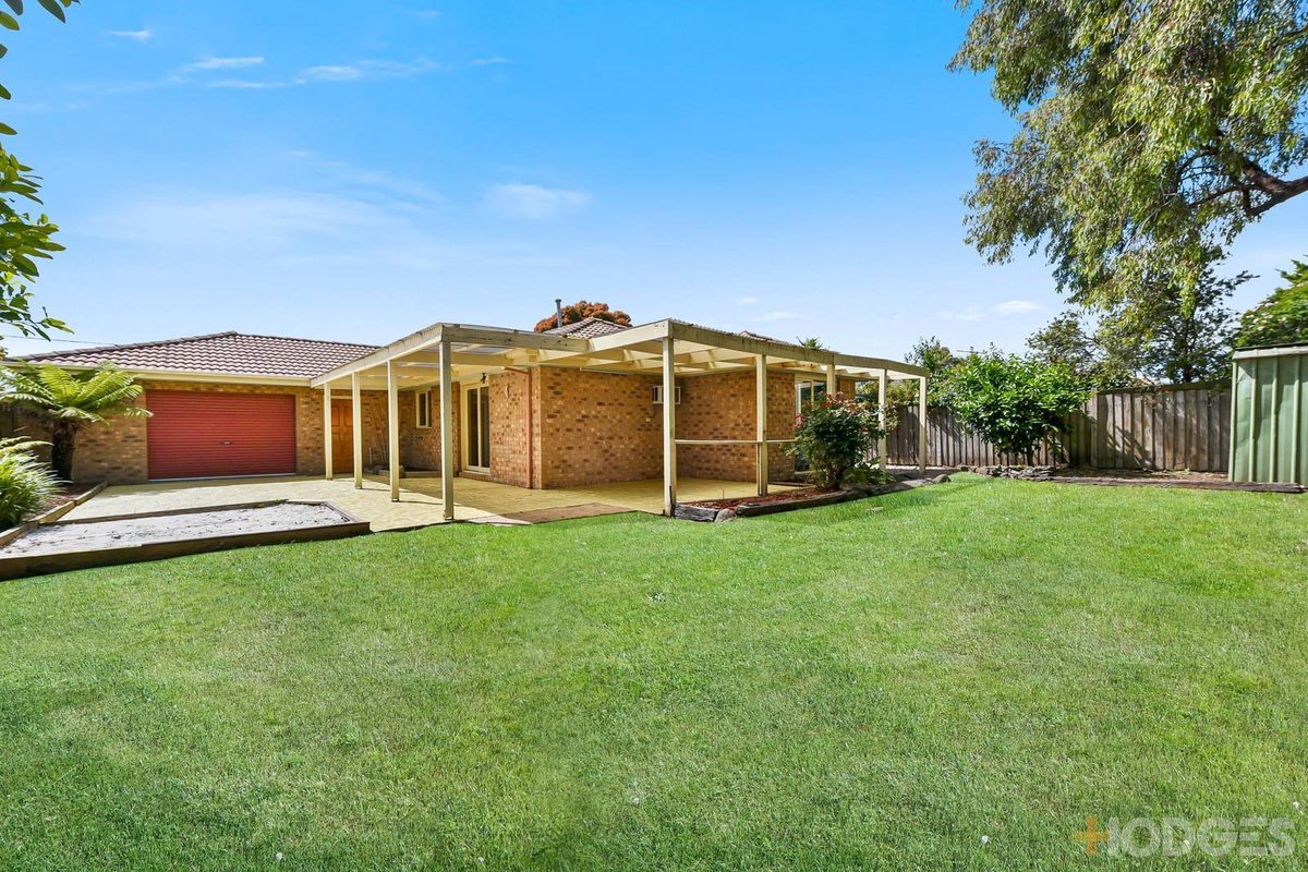 9 Willora Crescent Cranbourne West - Residential for sale
