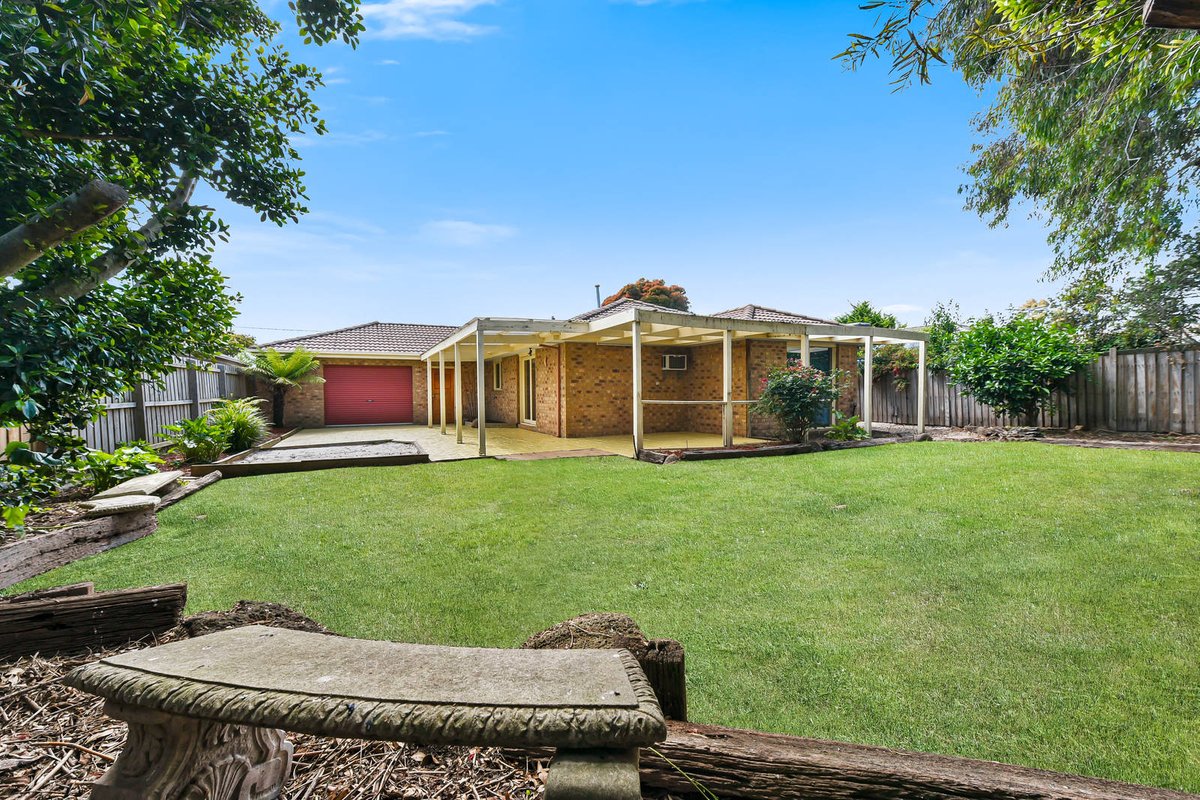 9 Willora Crescent Cranbourne West - Residential for sale