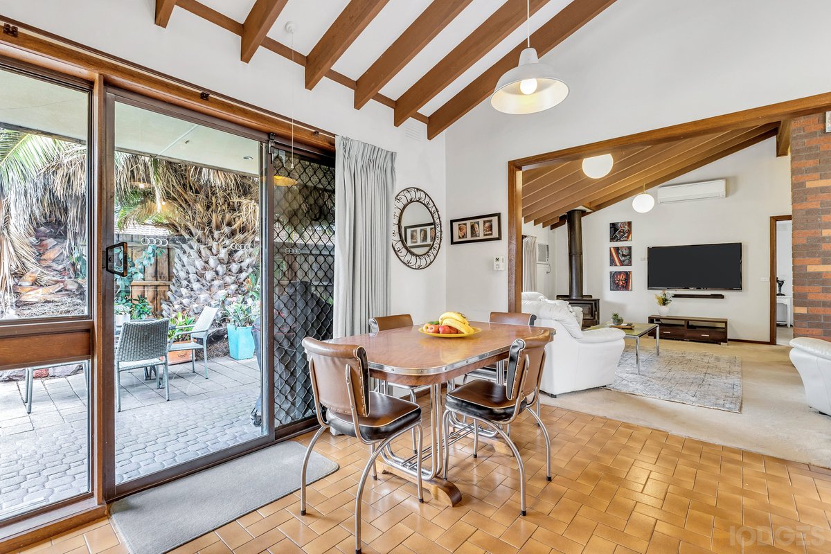 90 Embankment Grove Chelsea - Residential for sale