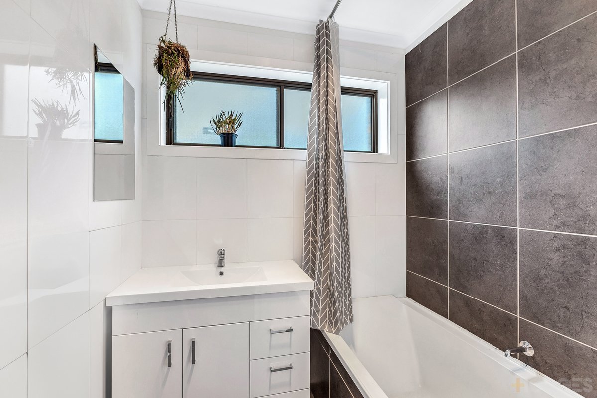 90 Embankment Grove Chelsea - Residential for sale
