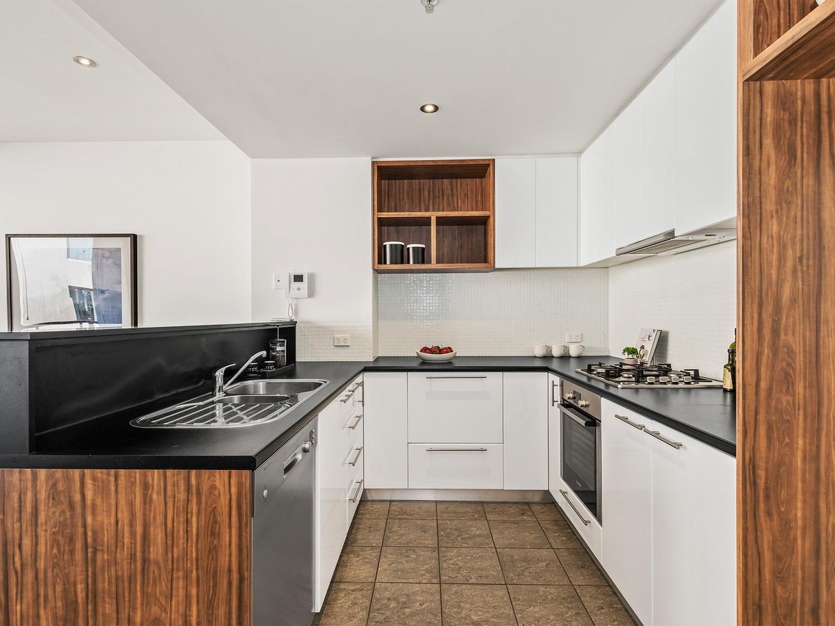 901 / 610 St Kilda Road MELBOURNE - Residential for sale