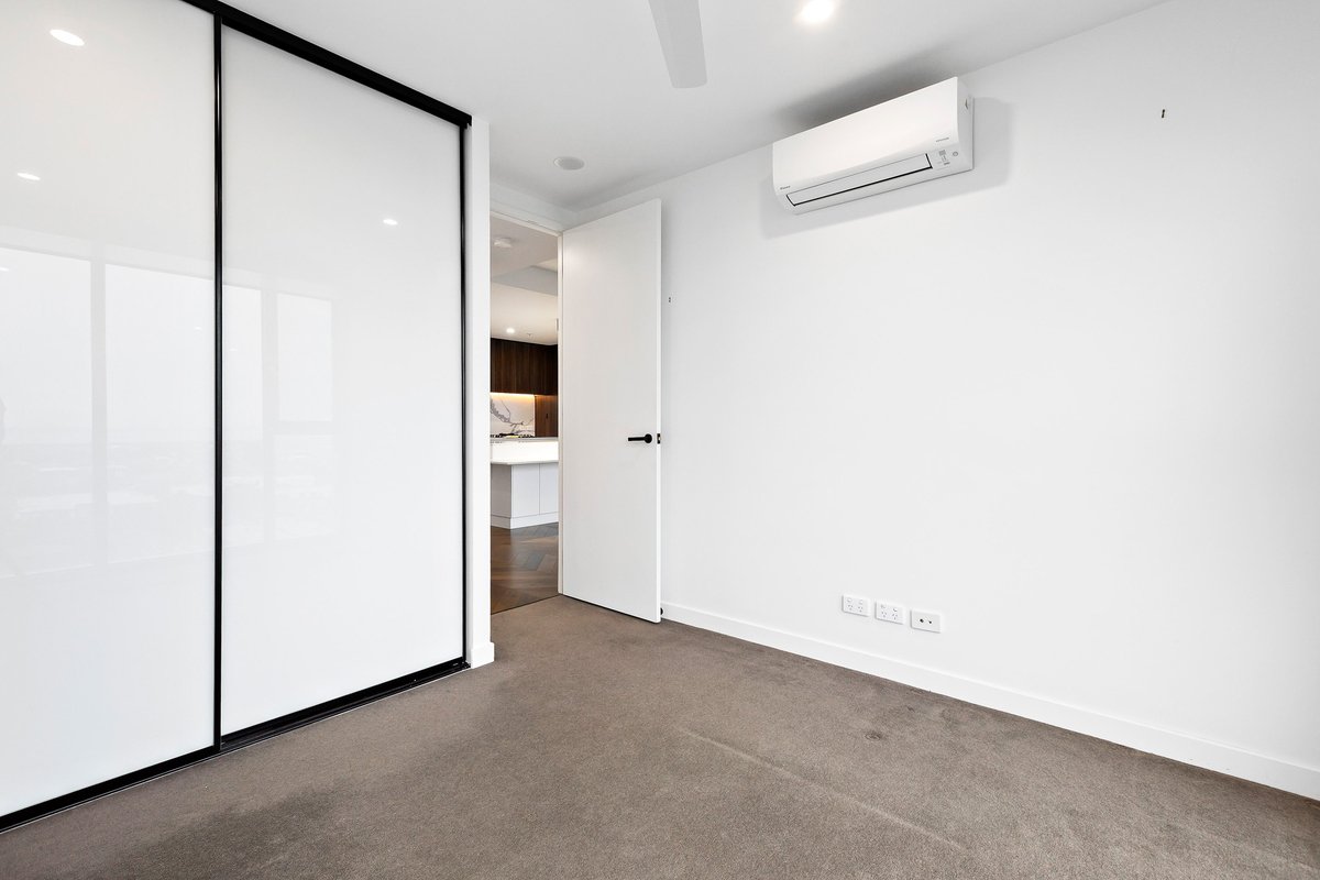 902 / 17 Taylor Street Moorabbin - Residential for lease