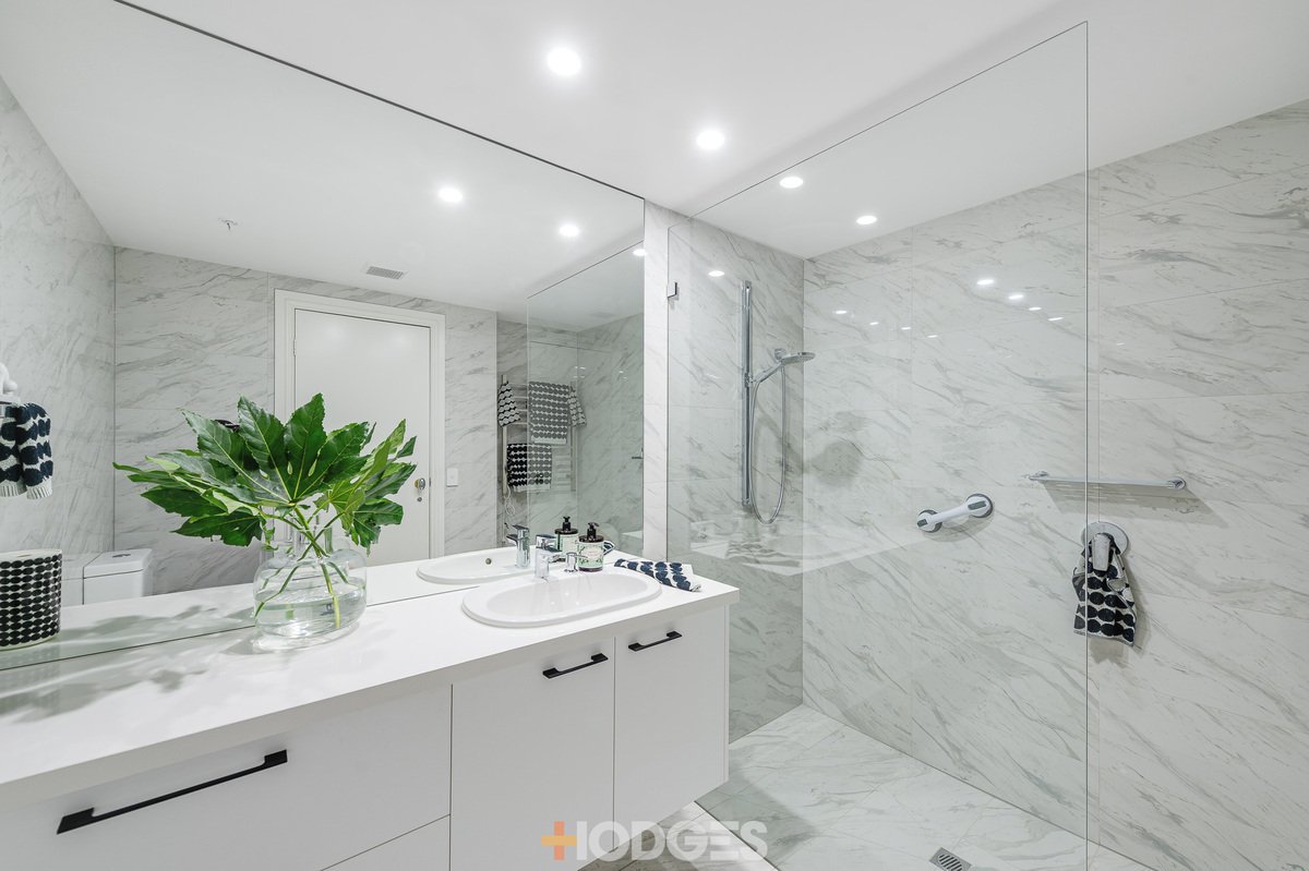 905 / 469 St Kilda Road Melbourne - Residential for sale