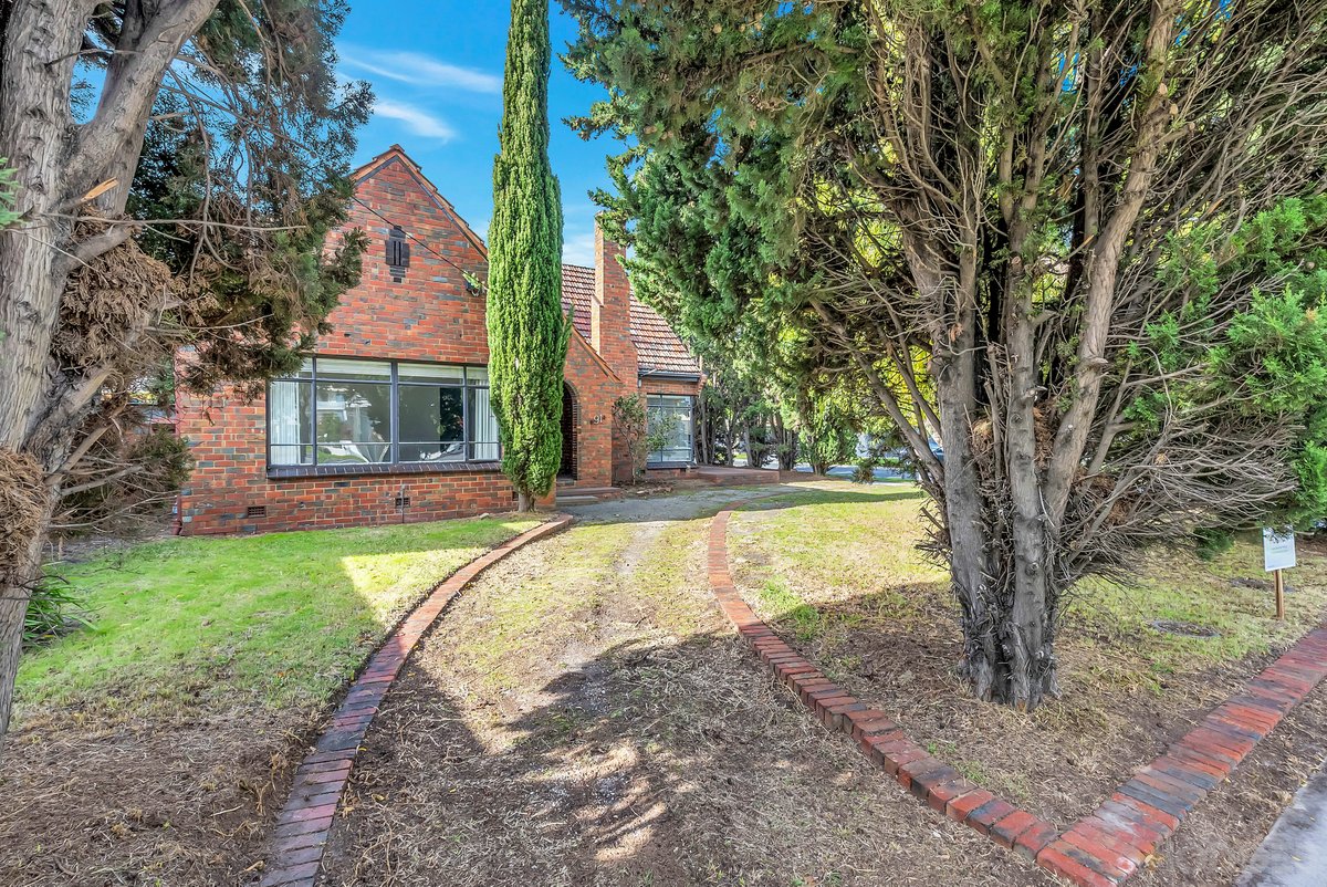 91 Nepean Highway Mentone - Residential for sale
