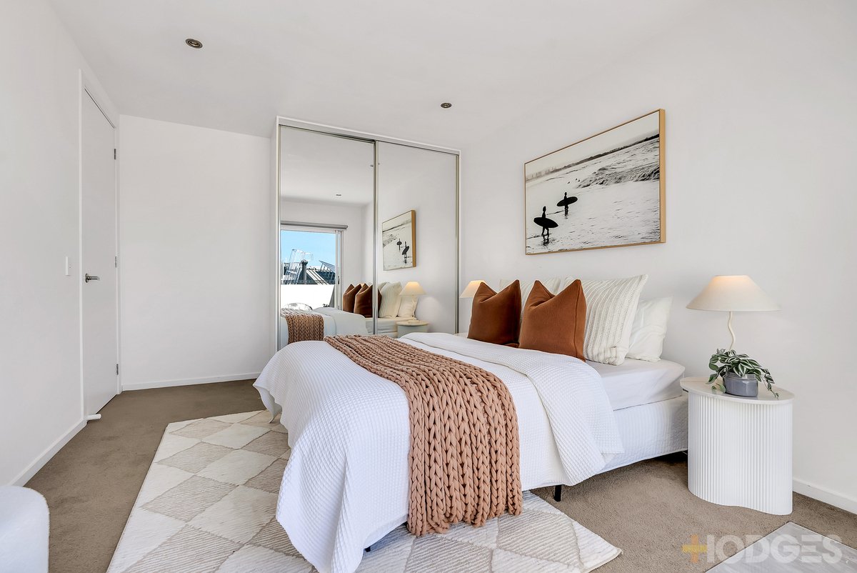 9 / 152 Balcombe Road Mentone - Residential for sale
