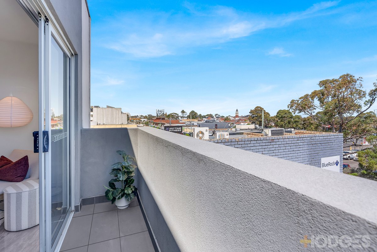 9 / 152 Balcombe Road Mentone - Residential for sale