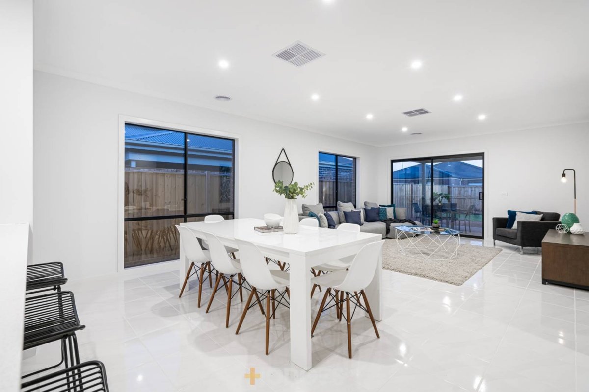 92 Anniversary Avenue Wyndham Vale - Residential for sale