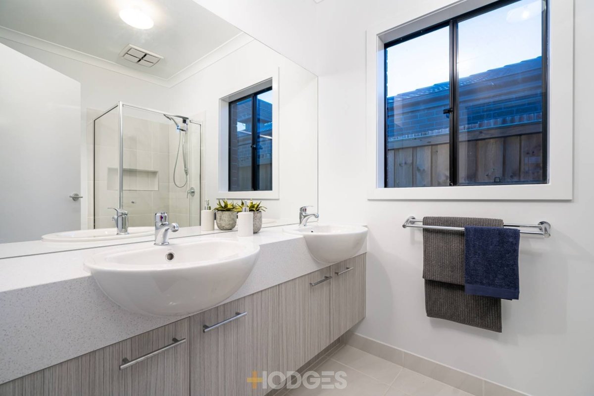 92 Anniversary Avenue Wyndham Vale - Residential for sale