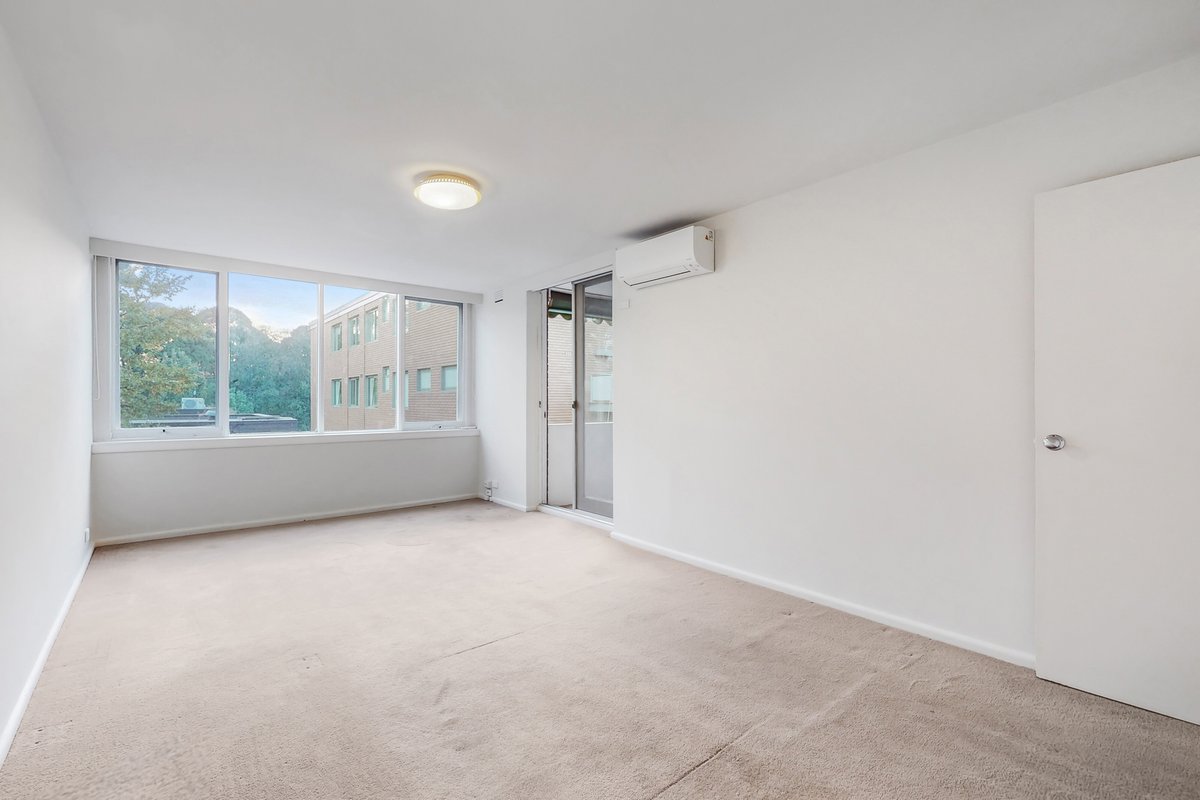 9 / 210 Domain Road SOUTH YARRA - Residential for lease
