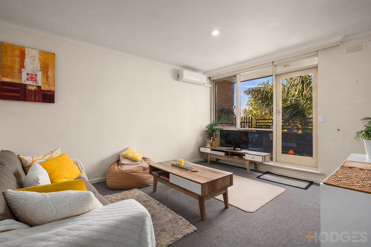 9 / 211 Brighton Road Elwood - Residential for sale