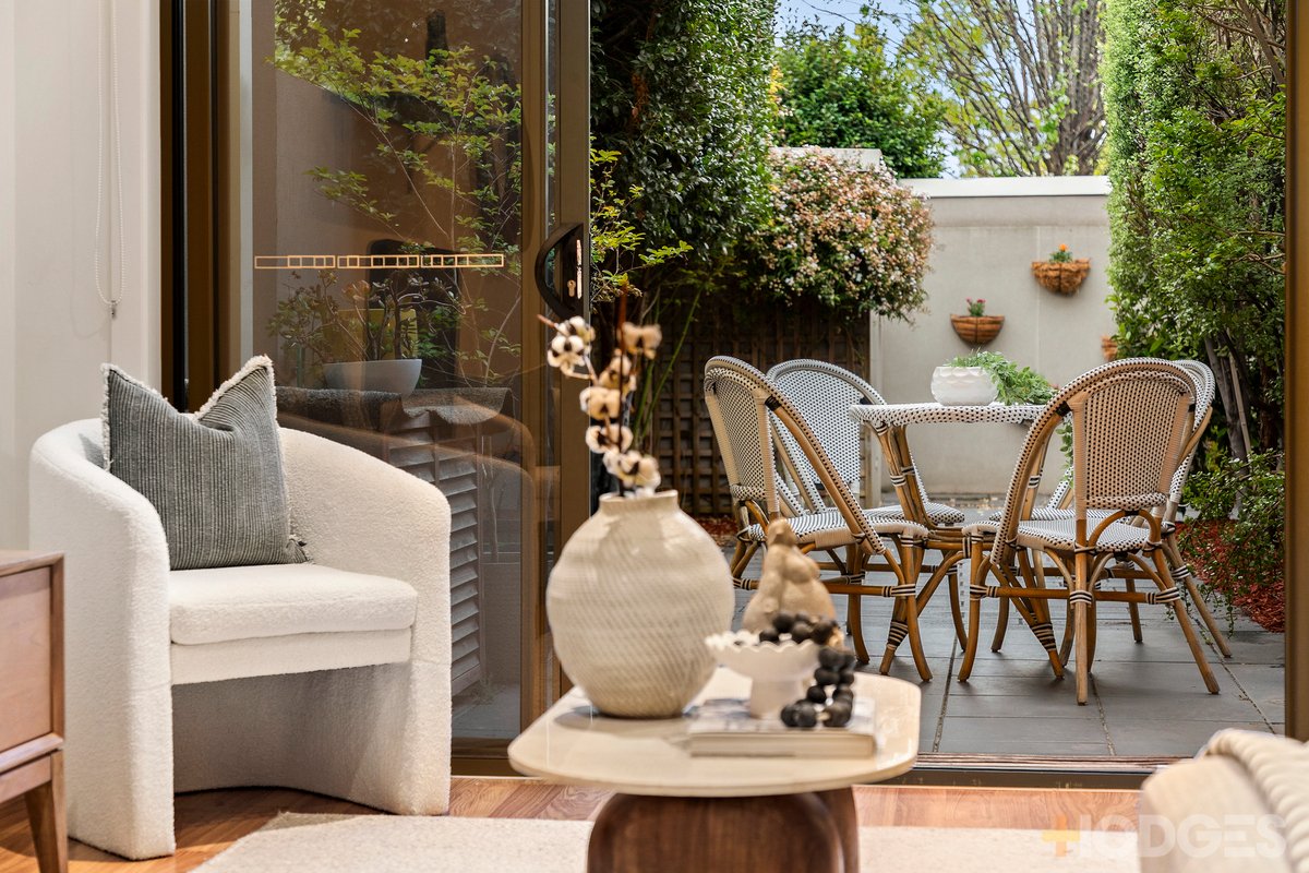 9 / 235 Wickham Road Moorabbin - Residential for sale