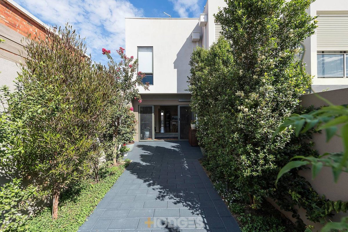 9 / 235 Wickham Road Moorabbin - Residential for sale