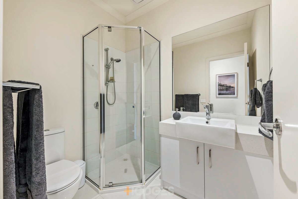 9 / 235 Wickham Road Moorabbin - Residential for sale
