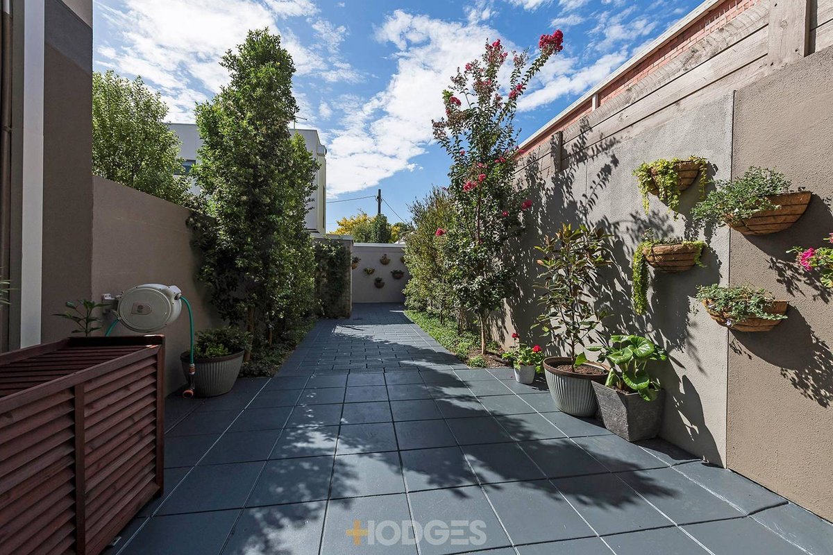 9 / 235 Wickham Road Moorabbin - Residential for sale