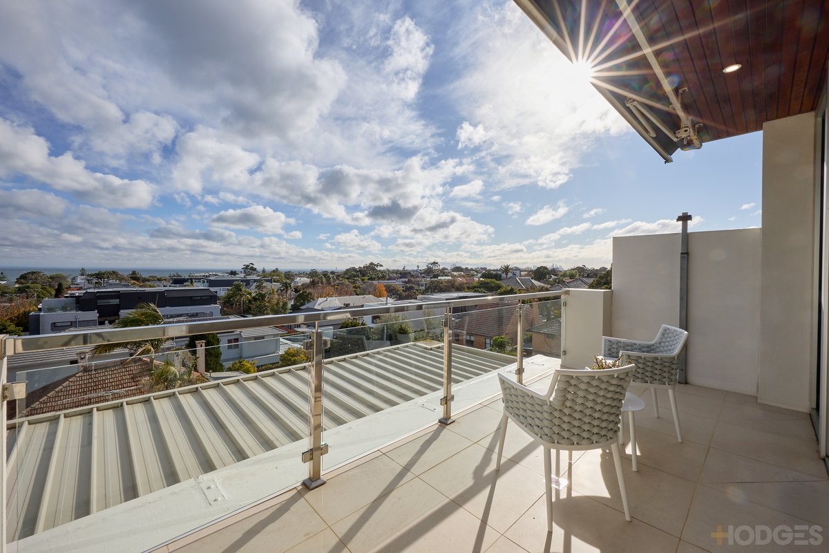 9 / 35 Willis Street Hampton - Residential for sale