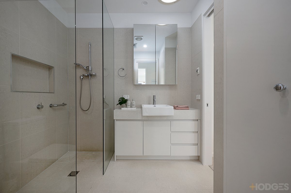 9 / 35 Willis Street Hampton - Residential for sale