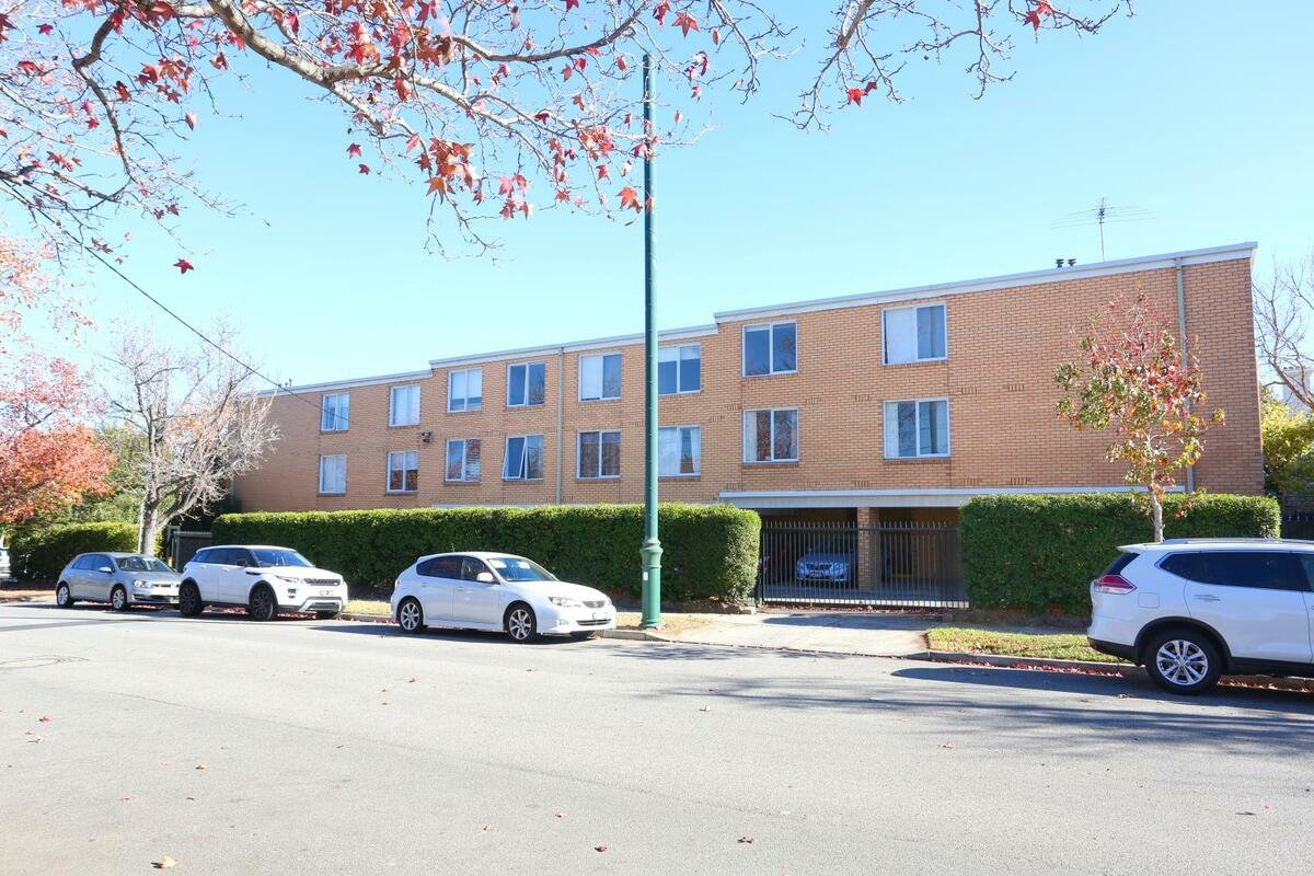 9 / 379 Dandenong Road ARMADALE - Residential for lease
