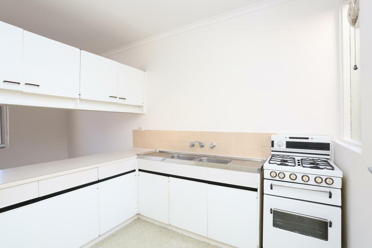 9 / 379 Dandenong Road ARMADALE - Residential for lease