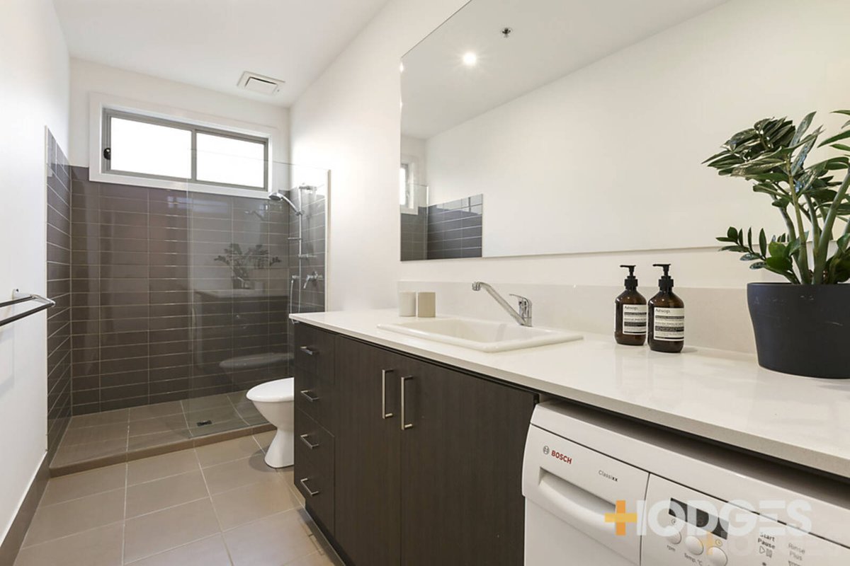 9 / 5 Lewisham Road Windsor - Residential for sale