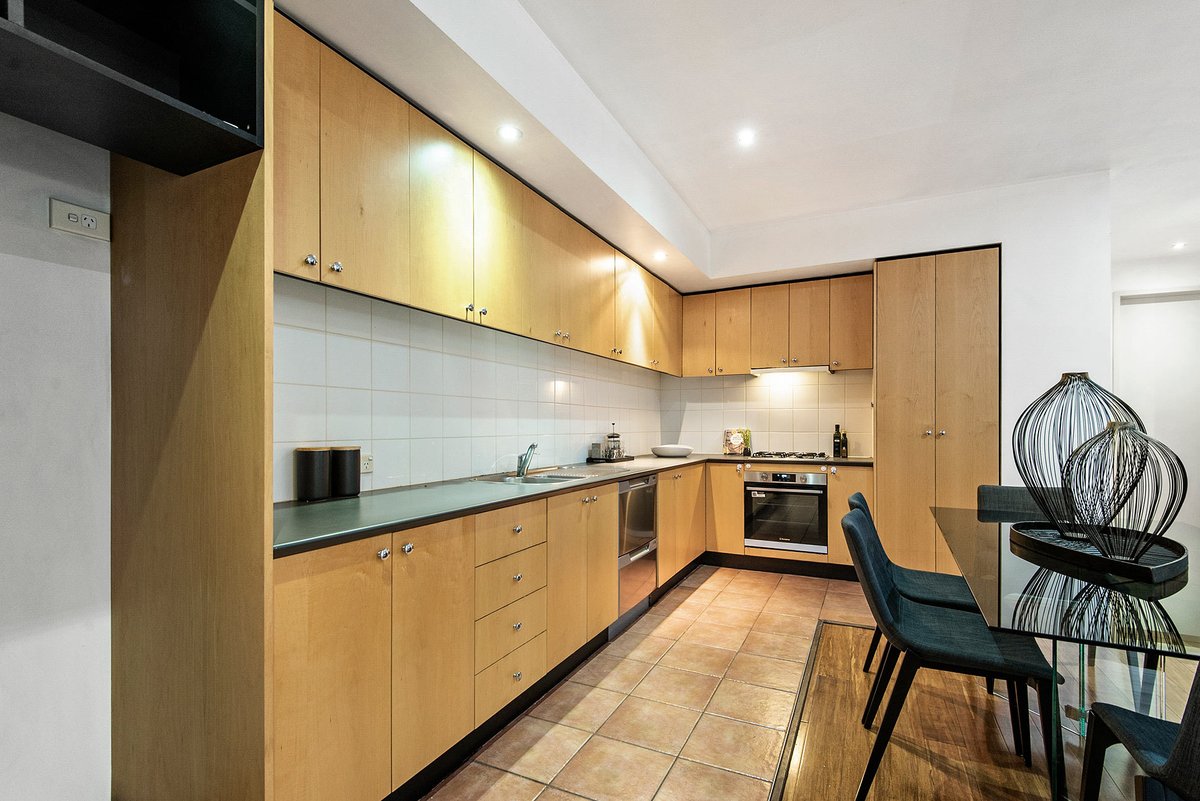9 / 6 Anthony Street MELBOURNE - Residential for sale
