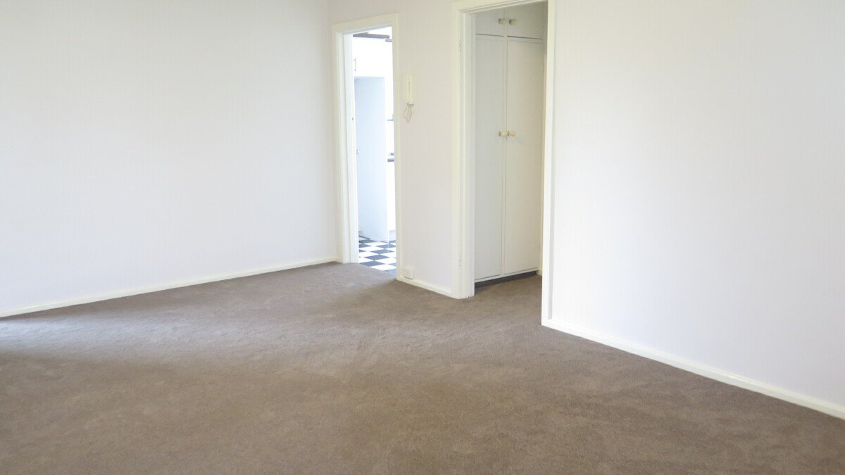 9 / 7 Railway Avenue ARMADALE - Residential for lease
