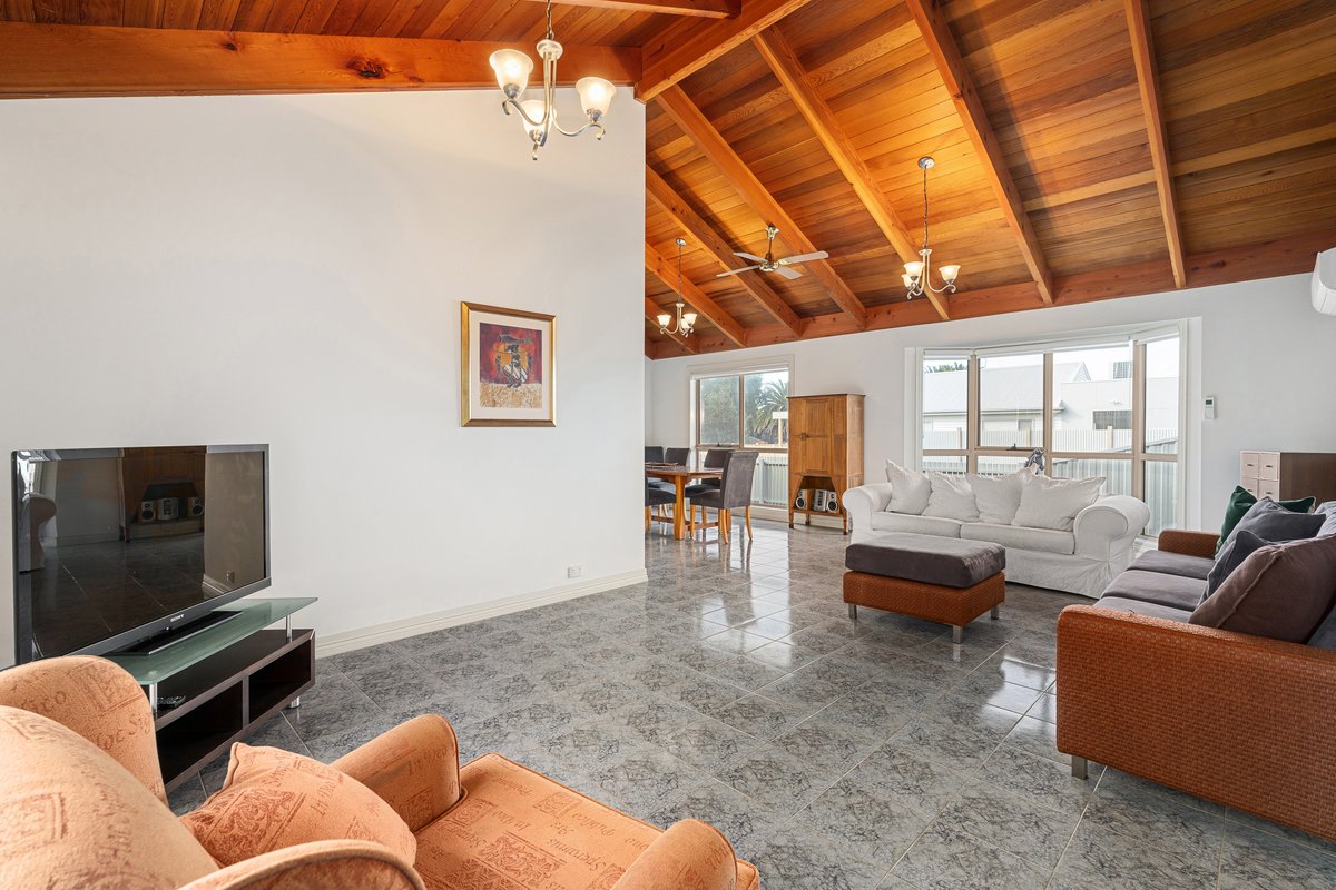 99 Russell Street TOOTGAROOK - Residential for sale