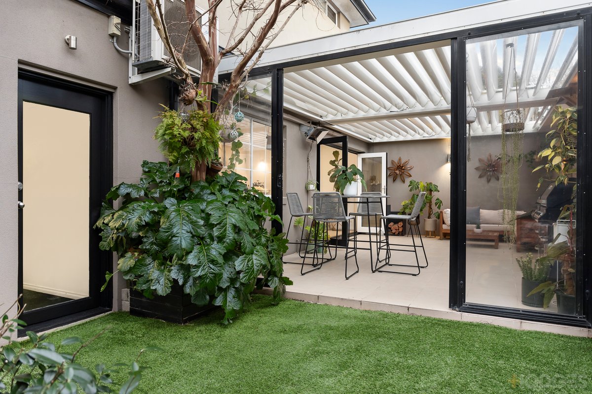 9a Scarborough Grove Beaumaris - Residential for sale