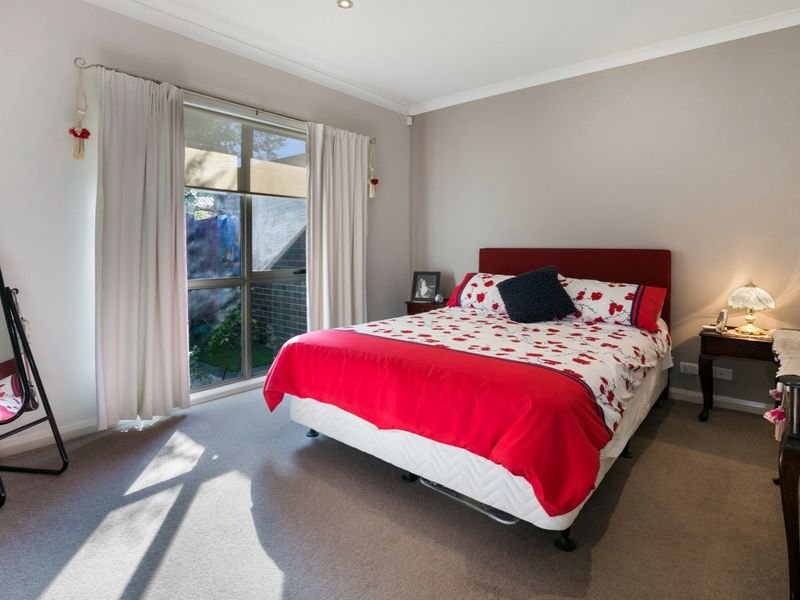 9A Seaview Avenue MORNINGTON - Residential for sale