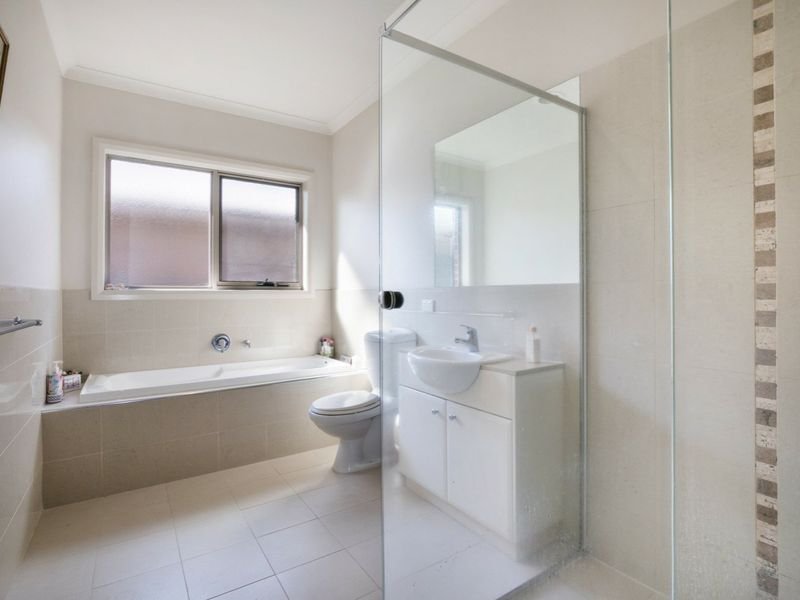 9A Seaview Avenue MORNINGTON - Residential for sale
