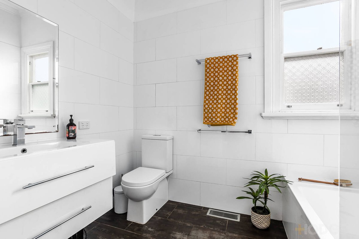 9A Warren Road Mordialloc - Residential for sale