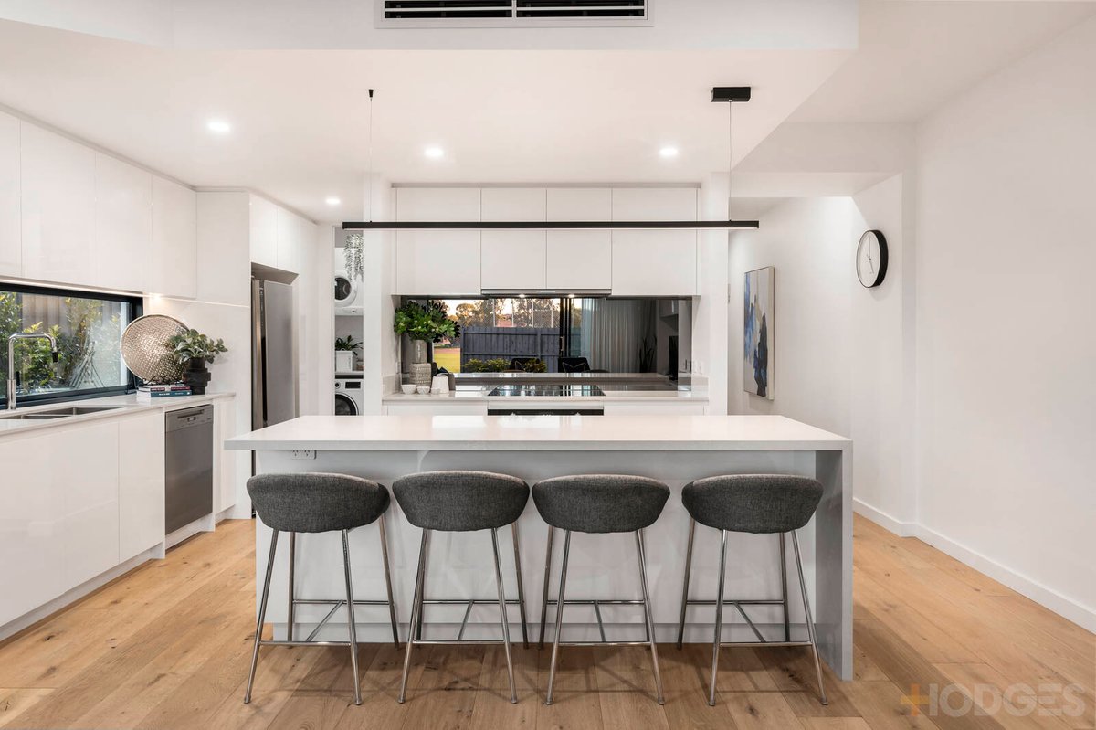 9B Widdop Crescent Hampton East - Residential for sale
