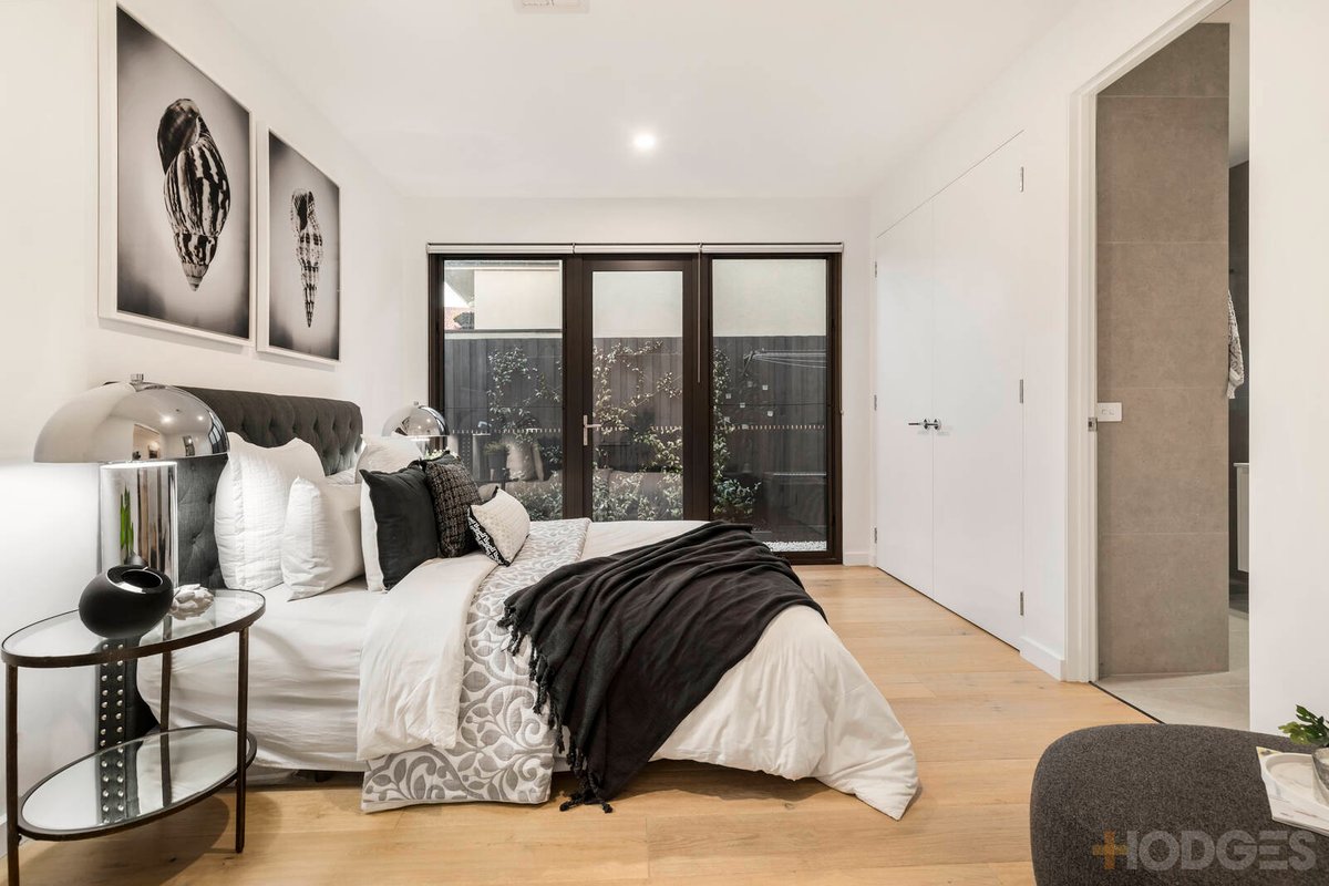 9B Widdop Crescent Hampton East - Residential for sale